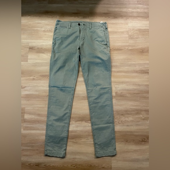 American Eagle Lived-In Khaki Pants - Picture 1 of 2